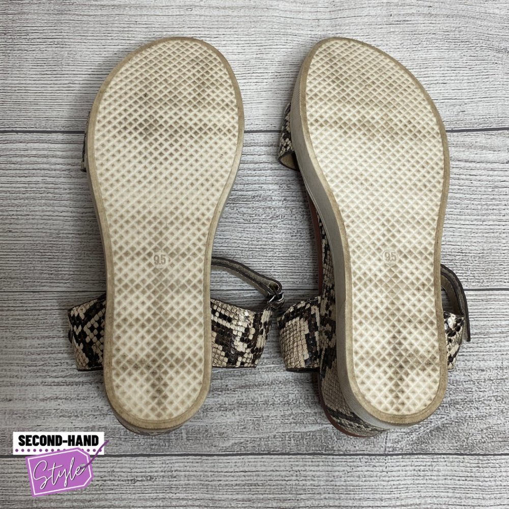 Maurices Snakeskin-print Flatbed Platform Sandal - Picture 6 of 6